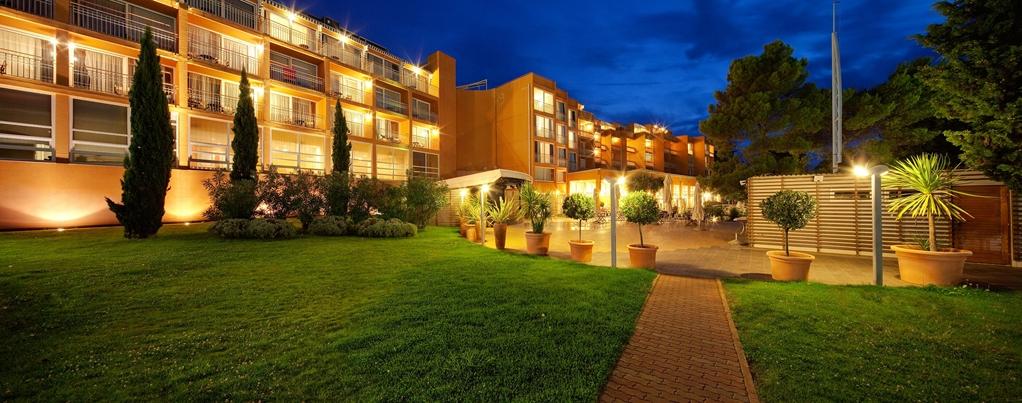 Plava Laguna Hotel 4*